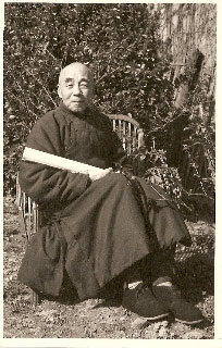 Gia-fu's father, Feng Chong-ching Shanghai, circa 1930 (Dexter Woo)